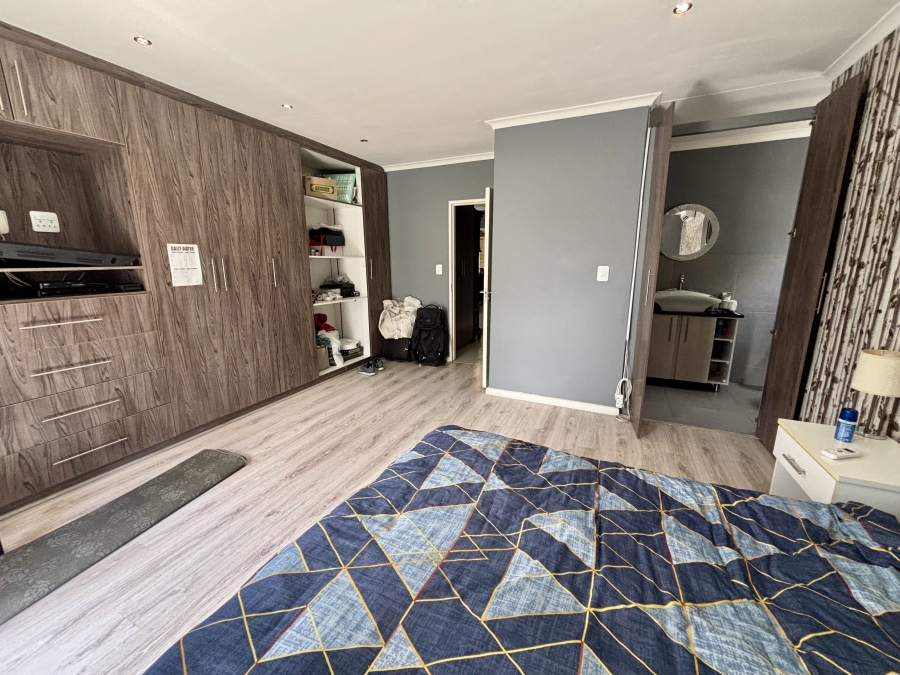 3 Bedroom Property for Sale in Brackenfell South Western Cape